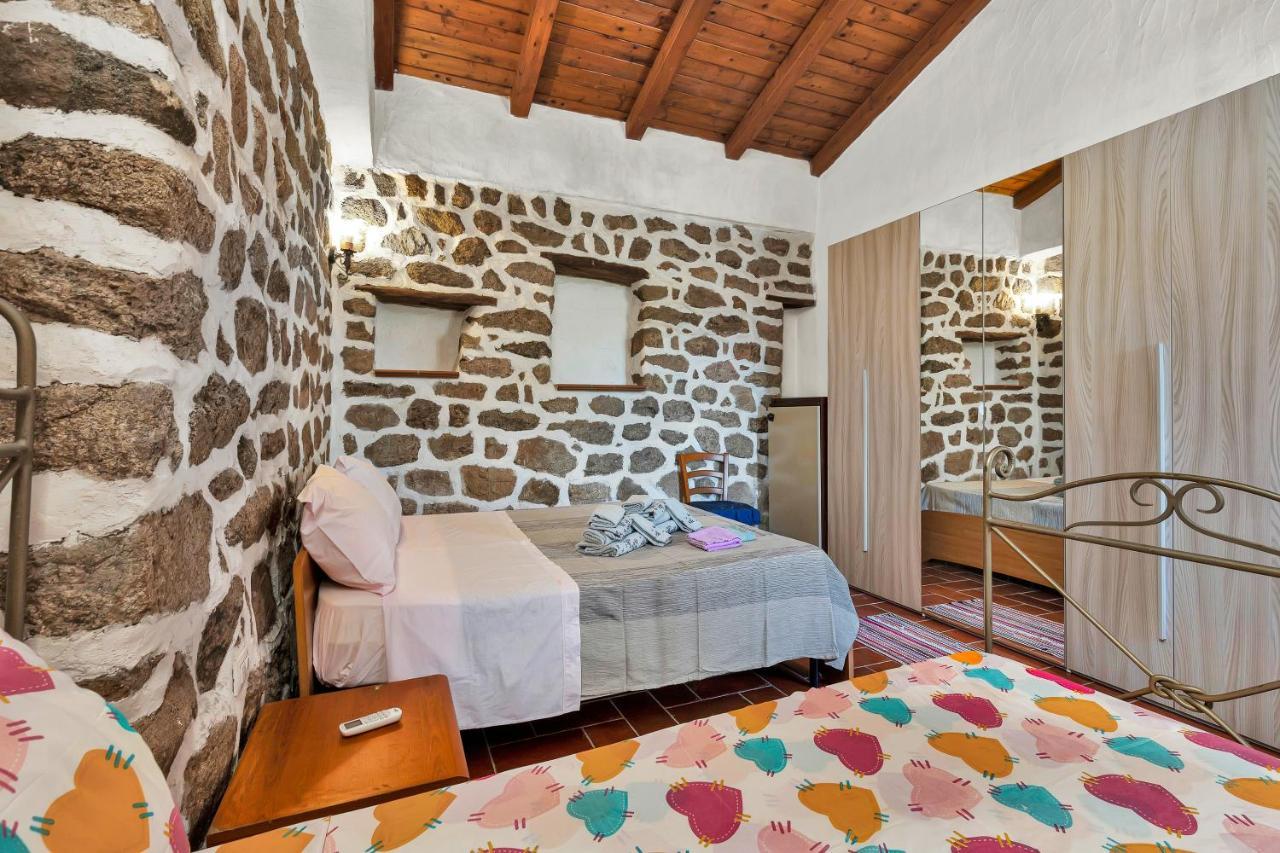 Casettina Loiri Porto San Paolo Eksteriør billede