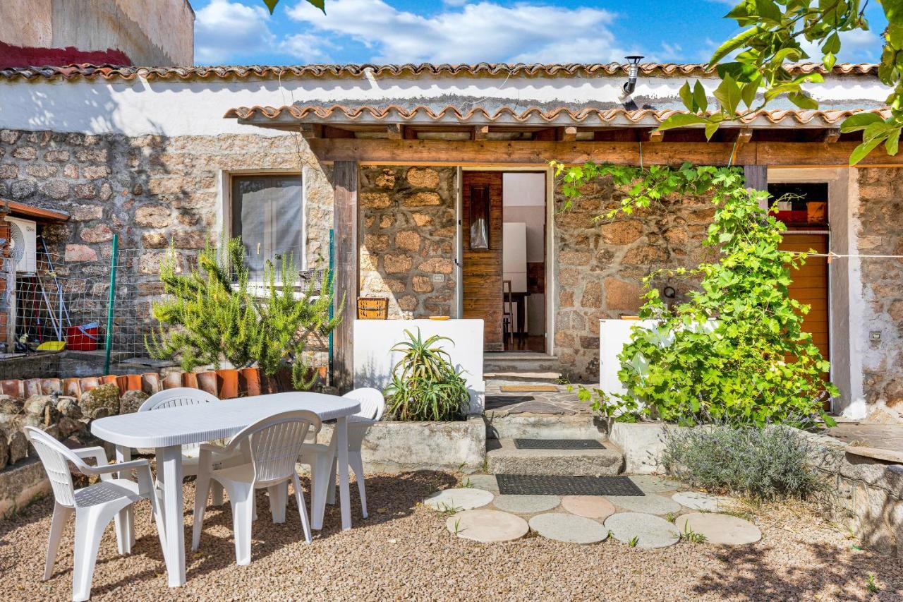 Casettina Loiri Porto San Paolo Eksteriør billede